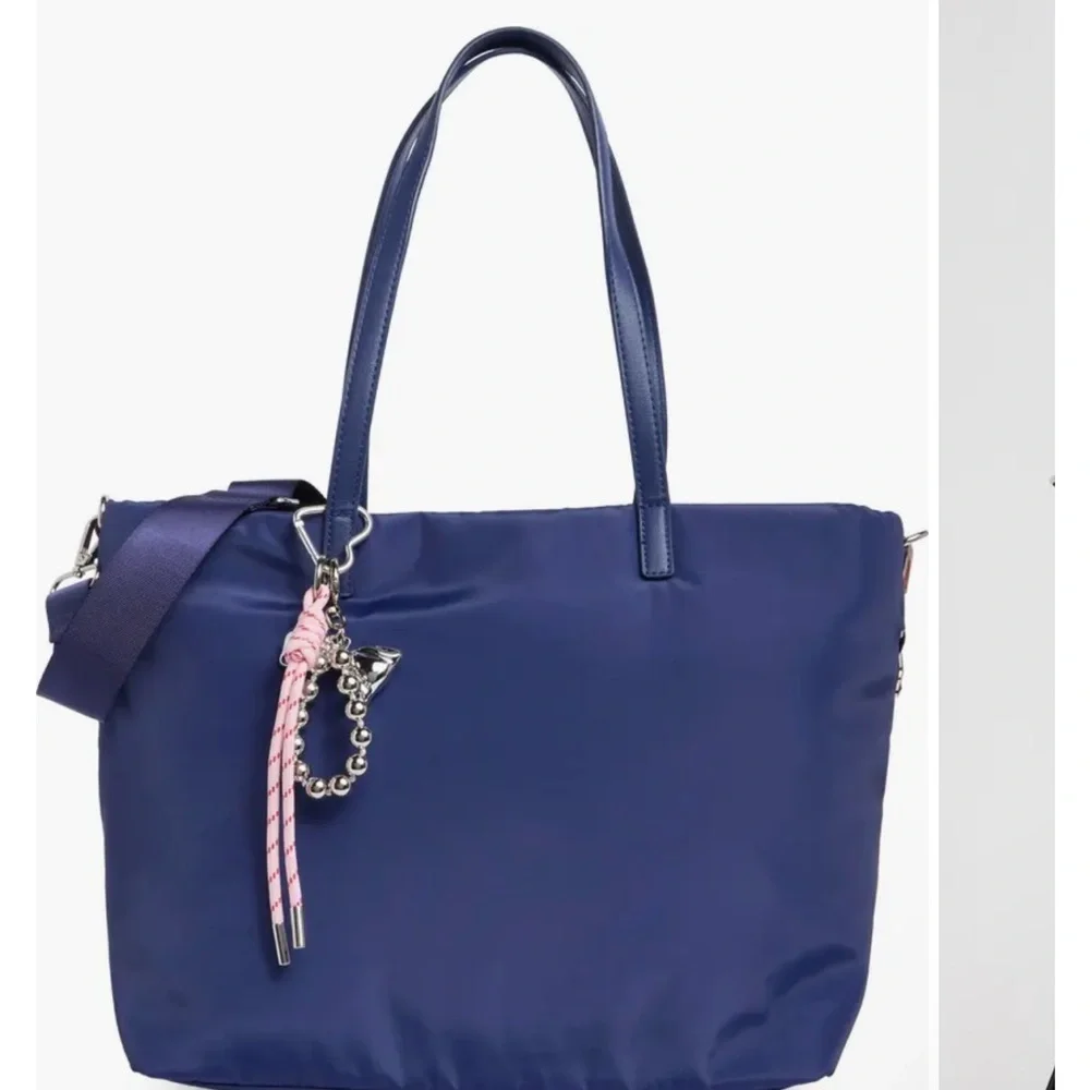 Madden girl Tote bag with Charm